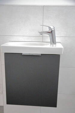 Dusche Waschbecken - Etagenwohnung mit 91,60 m&sup2; in Unterhaching zum Kaufen