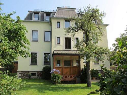 top sanierter Altbau - Senioren willkommen ... im top sanierten Altbau mit EBK!