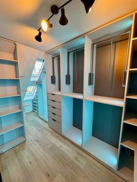 Begehbarer Kleiderschrank - 