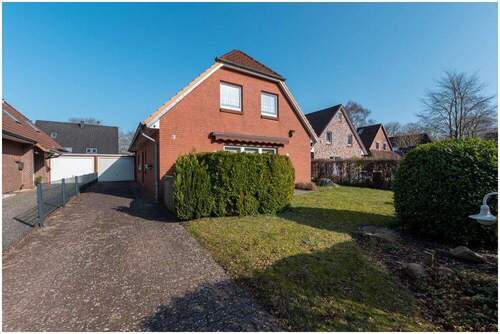 Frontansicht - 5 Zimmer Einfamilienhaus zum Kaufen in Elmshorn