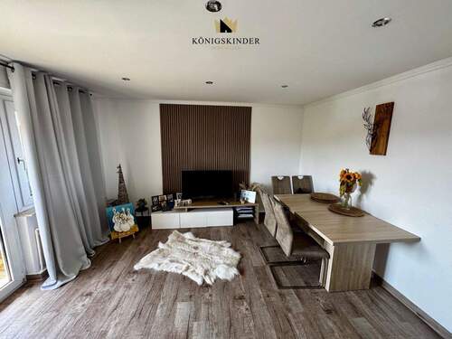 Essbereich - Modernisierte 2-Zimmer-Wohnung in Bad Cannstatt - bald bezugsfrei