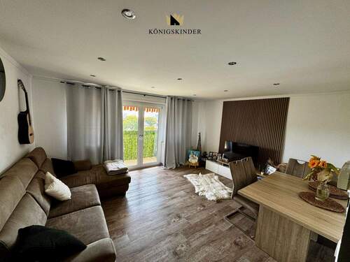 Wohn- Essbereich - 2 Zimmer Etagenwohnung in Stuttgart