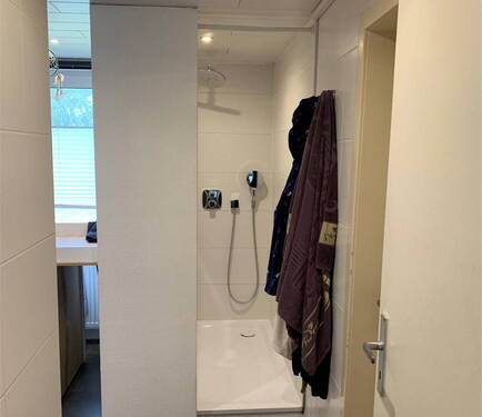 10a. Begehbare Dusche - 