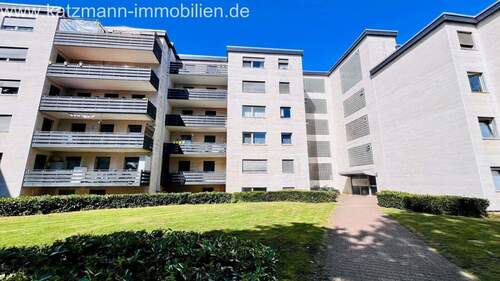 Bild 1 - Charmante 3-Zimmer-Eigentumswohnung mit großem Balkon zu verkaufen