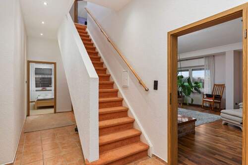 Flur 13,18 m² - Einfamilienhaus mit 244,00 m&sup2; in Bassum zum Kaufen