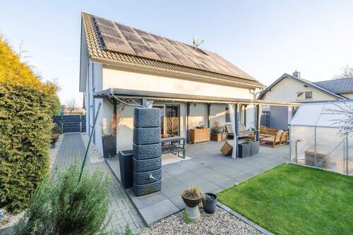 Ansicht auf die überdachte Terrasse - 