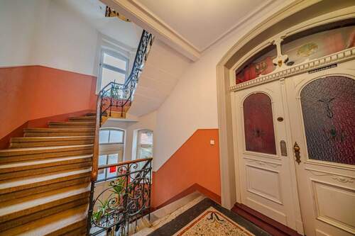 Treppen - Etagenwohnung mit 120,50 m&sup2; in Ulm zum Kaufen