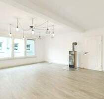 Familienidylle mit Platz zum Wachsen - saniertes Zuhause & großer Garten ganz nah - Neubrunn Böttigheim