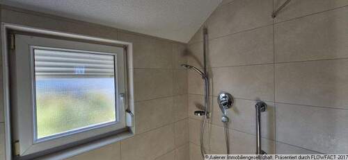 Bad - 4 Zimmer Doppelhaushälfte in Oberkochen