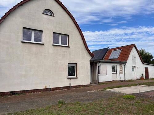 Bild 1 - Doppelhaushälfte, 1350 NKM, 87 qm Wfl., 573 qm Grund, Kamin, neues Bad