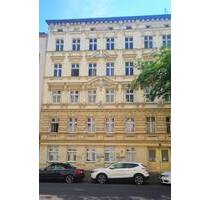 Im Alleinauftrag! Sonnige 4-Zimmer Stuckaltbauetage in ruhiger Spandauer Kiezlage - Berlin