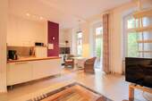 Wohnzimmer - 2 Zimmer Etagenwohnung in Berlin