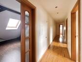 Flur - 3 Zimmer Etagenwohnung in Bergheim
