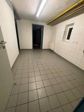 Keller komplett gefliest - 