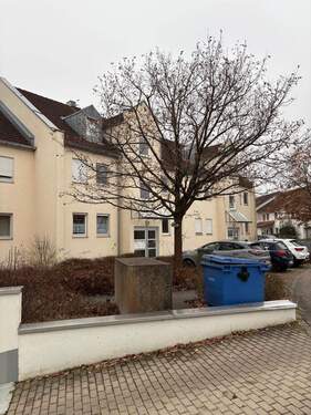 WhatsApp Image 2025-12-04 at 17.05.50 (15).jpeg - 2 Zi.-Eigentumswohnung in guter Lage - 660