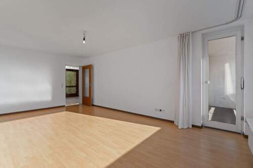 Wohnzimmer (2) - Etagenwohnung mit 82,00 m&sup2; in Oberstaufen zum Kaufen