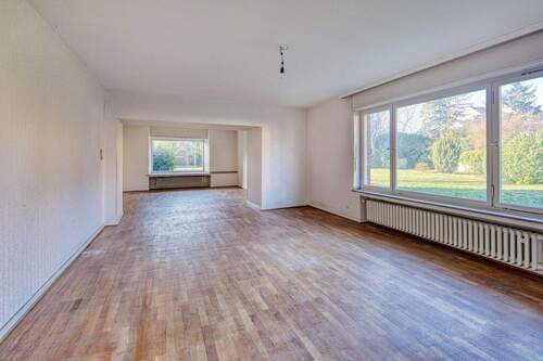 Wohnzimmer - Einfamilienhaus mit 439,00 m&sup2; in Köln-Widdersdorf zum Kaufen