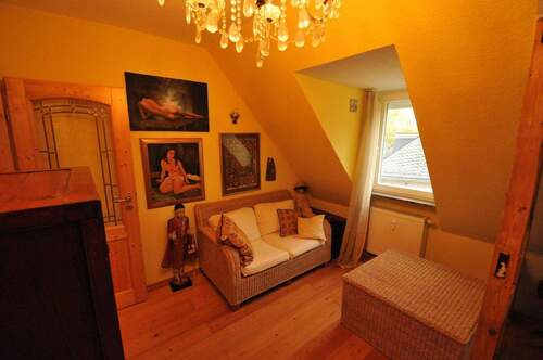 Wohnbereich - Provisionsfrei: Schöne Altbauwohnung inmitten der Wiesbadener Altstadt