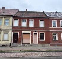 Reihenmittelhaus in guter Lage mit Potenzial - Tangermünde