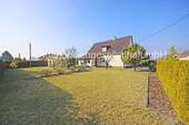 Hausansicht / Grundstücksseite - 