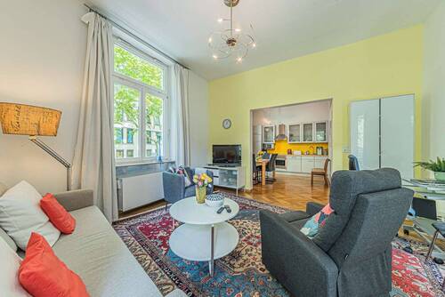 Wohnen - 2 Zimmer Etagenwohnung in Frankfurt am Main