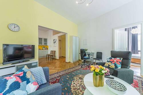 Wohnen - Etagenwohnung mit 62,00 m&sup2; in Frankfurt am Main zur Miete