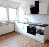 Helle 3 Zimmerwohnung mit neuer EBK und Stellplatz - Amberg
