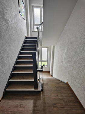 Treppenhaus - 3 Zimmer Etagenwohnung zum Kaufen in Viersen