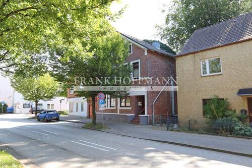 V10110a Außenansicht 3 - 5 Zimmer Mehrfamilienhaus, Wohnhaus in Itzehoe