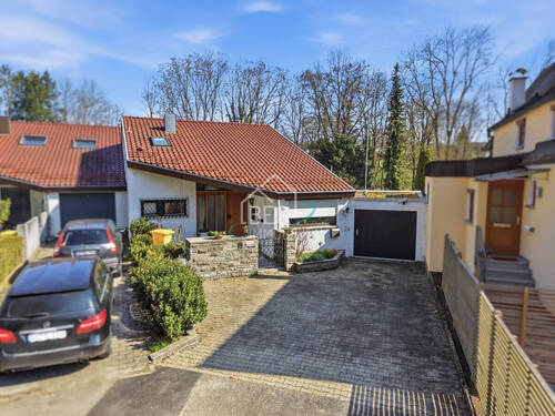 Außenansicht - 8 Zimmer Reihenendhaus zum Kaufen in Waiblingen / Bittenfeld