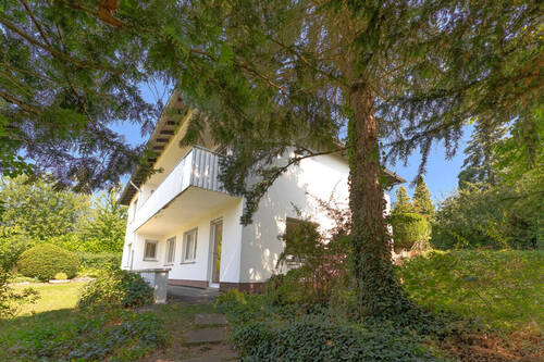 Blick auf die Terrasse - Einfamilienhaus mit 169,40 m² in Kassel zum Kaufen