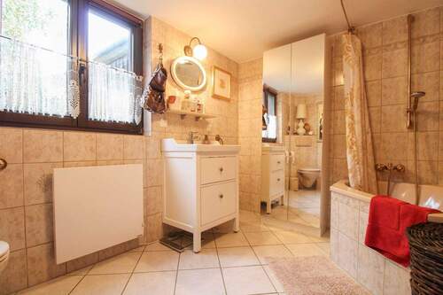 Badezimmer - Einfamilienhaus mit 96,00 m² in Weilrod zum Kaufen