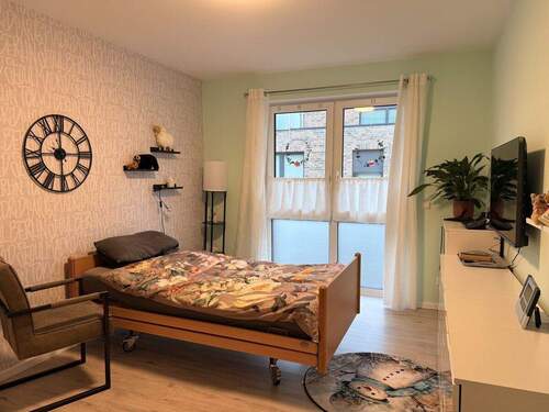 mit großem Fensterelement - 