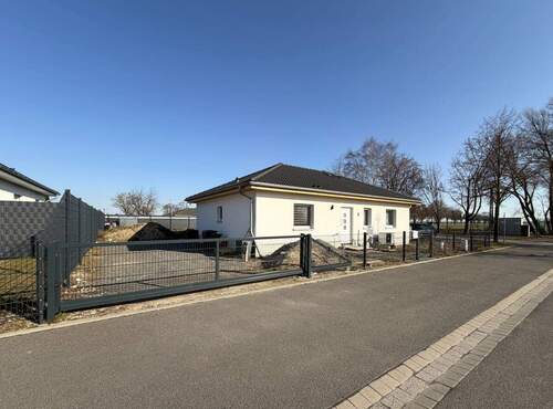 Ist-Zustand Objektvorderseite - 