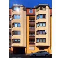 Helle 2 - Zimmerwohnung in unmittelbarer Nähe zum Wiesengrund mit Balkon und TG - Fürth Südstadt