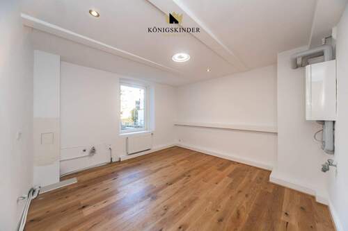 Großzügige Küche - 