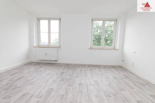 Wohnzimmer - 2 Zimmer Etagenwohnung zur Miete in Annaberg-Buchholz