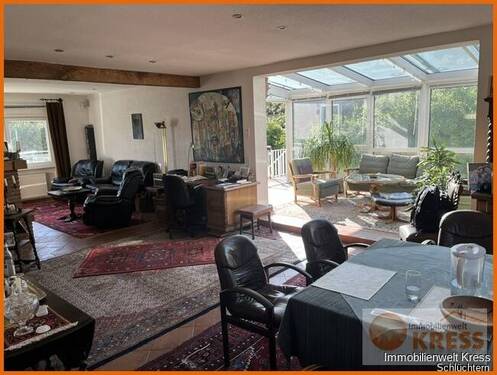 Bild 1 - Großzügiges Wohlfühlzuhause: Großzügige Räume mit Kamin, hellem Wintergarten und sonnigem Terasse!