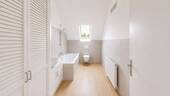 Badezimmer - Frisch modernisierte 3-Zimmer-Dachgeschosswohnung mit Altbauflair in Herne-Mitte