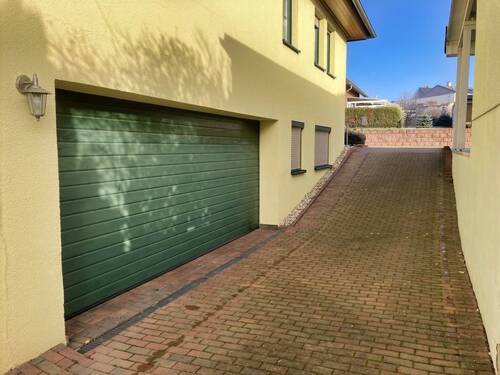 Garagenzufahrt - 