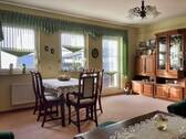 Wohnzimmer - 4 Zimmer Bungalow zum Kaufen in Sangerhausen