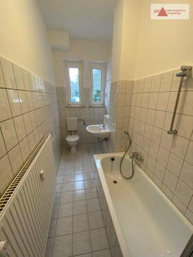 Bad - 2 Zimmer Etagenwohnung zur Miete in Zwickau / Marienthal