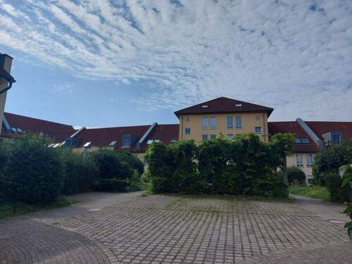 Innenhof.jpg - 3 Zimmer Etagenwohnung in Hennigsdorf