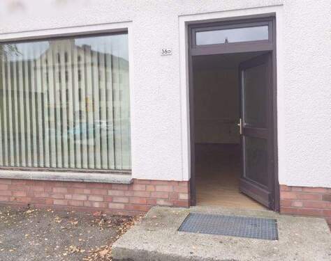 Außenansicht 1 - LADEN - BERATUNGSSTELLE -GEWERBEEINHEIT MIT PARKMÖGLICHKEITEN