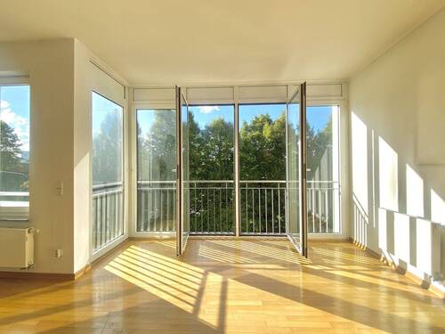 Wohnzimmer - 2 Zimmer Etagenwohnung zum Kaufen in Frankfurt