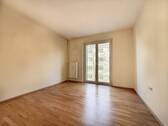Schlafzimmer 3 zur Straßenseite - 