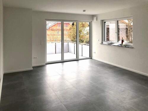 Wozi.fliesen im Schieferdesign - Terrassenwohnung mit 65,00 m² in Wolfratshausen zur Miete