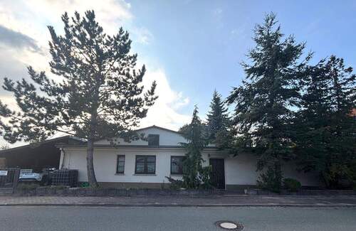 Bild 1 - Stilvolles 6-Zimmer-Anwesen in Karsdorf mit charmantem Garten und moderner Technologie - Ein Juwel in Sachsen-Anhalt!