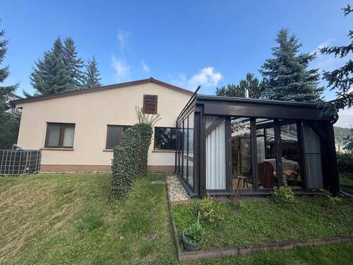 Außenansicht Wintergarten - 6 Zimmer Einfamilienhaus zum Kaufen in Karsdorf