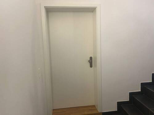 Eingangstür - 3 Zimmer Etagenwohnung in Halle (Saale)